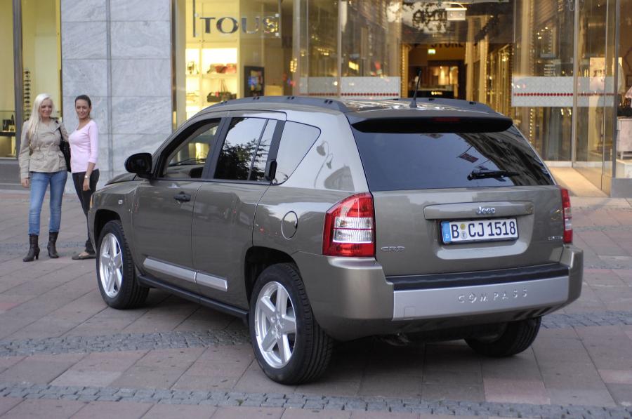  Jeep Compass 2007 года  (фото 42 из 100)